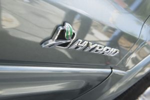 Should You Choose A Hyrbrid Car
