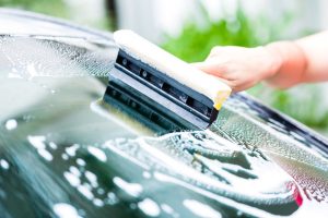 Windshield Maintenance Tips